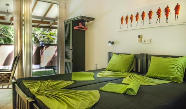 Апартаменты Sophie House Хиккадува Экстерьер фото