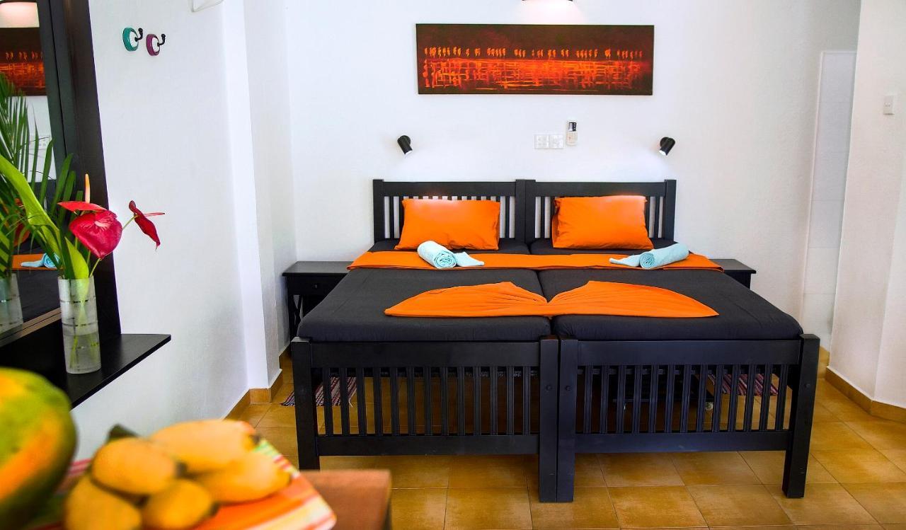 Апартаменты Sophie House Хиккадува Экстерьер фото